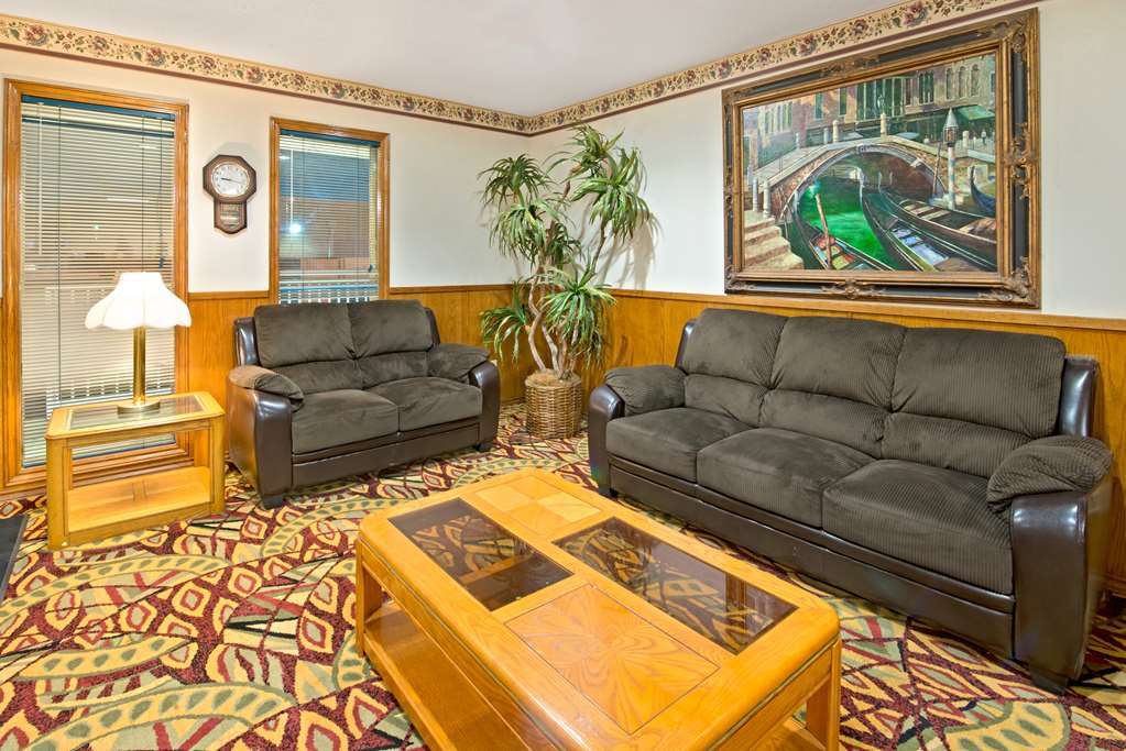 Super 8 By Wyndham Plano/Dallas Area Interior photo