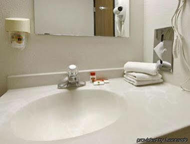 Super 8 By Wyndham Plano/Dallas Area Exterior photo